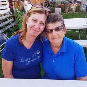 Meet your Posher, Teri